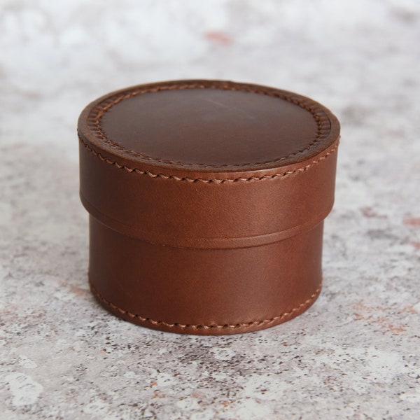 Personalised round leather box/ leather cuff link box/ leather earring box
