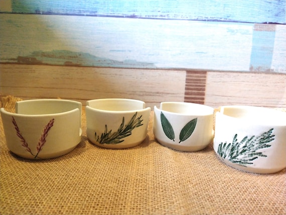 Botanical Sponge Holder by GreenHome