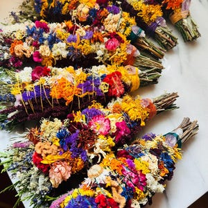 Dried Flower Bundle | Decoratice Floral Burn Bundle | Garden Herbs Organic Homegrown | Natural Wedding Ceremony Birthday Ritual Boho Gift