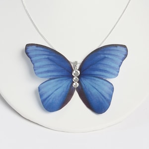 Seide Schmetterling Halskette | Elegantes Schmuck Geschenk für Frauen & Mädchen, Statement Accessoire für jeden Anlass