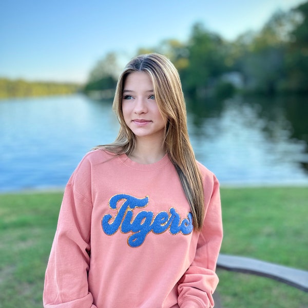 Auburn Tigers Chenille Patch Licensed Gray Sweatshirt main image 1
