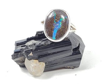 Boulder opal ring. Natural opal ring.  16x12mm.
