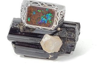 Boulder opal ring. matrix opal ring. 15x10mm.