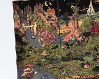 手作りの「Land of Make Believe」地図巻物、Jaro Hess Art - Etsy 日本