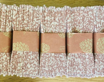 Paquete de 100 toallitas de tela reutilizables de franela de doble capa, estampados aleatorios.