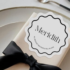 Circular Wavy Place Cards Round Scalloped Edge, Wedding or Bridal shower Wavy Edge name card, Yellow Card Coasters | Modern Round Place card