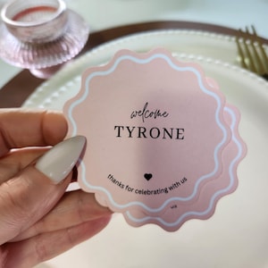 Circular Wavy Place Cards Round Scalloped Edge, Wedding or Bridal shower Wavy Edge name card, Yellow Card Coasters | Modern Round Place card