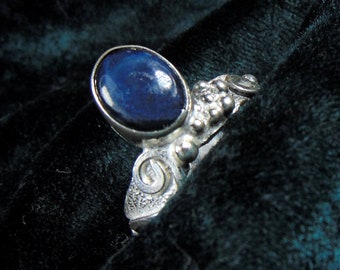 Silver Ring with Star Sapphire, Sterling Silver Ring, Art Silver Gemstone Ring, Blue Sapphire, Jewellery with Gemstone,Handcrafted jewelry,