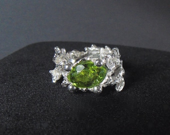 Sterling silver ring with peridot, wide wedding ring with natural stone,