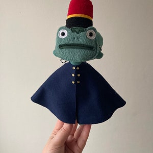Über die Gartenpuppe - Der Frosch mit vielen Namen - auf Bestellung.