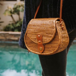 VEGAN Leather Rattan Bag, Straw Purse, Straw Crossbody Bag, Messenger Bag, Wicker Purse, Rattan Crossbody Bag, Mothers Day Gift for Her