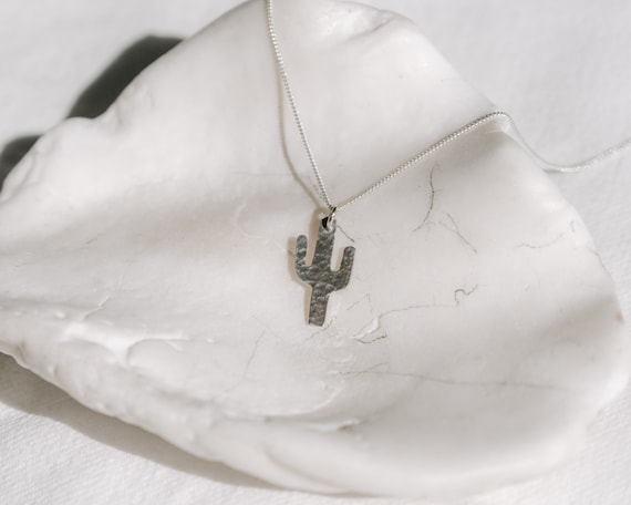 Etsy cactus hotsell necklace