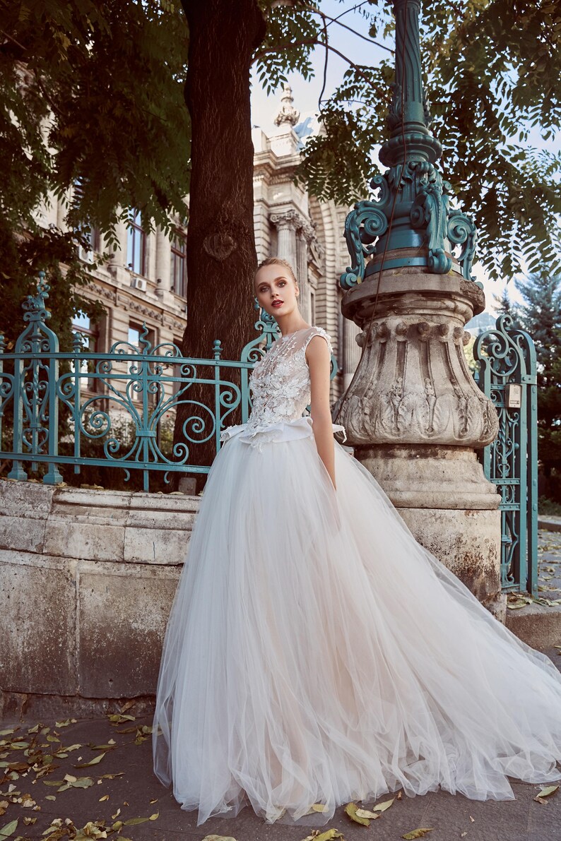 Ball Gown Wedding Dress Capped Sleeve Gown Tulle Wedding Etsy
