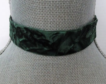 Hunter Green Crushed Velvet Ribbon Choker Necklace, Costume Choker, Green Necklace, Green Choker