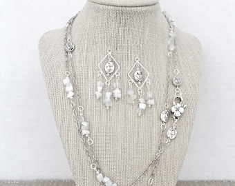 Silver Cat Eye Glass Jewelry Set: Beaded Necklace, Bracelet & Earrings