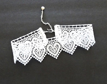 Gargantilla de encaje con forma de corazón blanco: accesorio nupcial