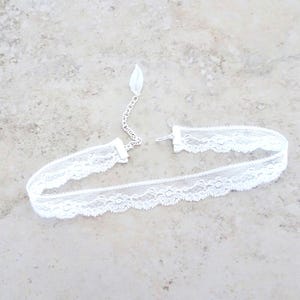 White Lace Choker Necklace - Vintage White Lace Necklace - White Choker - Brides&#39; Choker - Wedding Jewelry