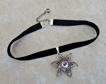 Silver Rhinestone Flower Pendant Black Velvet Choker Necklace, Mid Century,