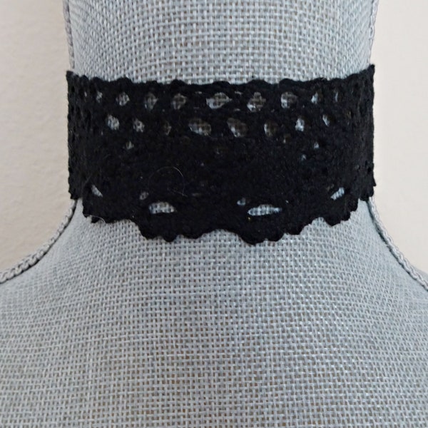 Crochet Black Lace Choker Necklace, Gilded Age Costume Choker, Prom Choker, Gothic, Victorian