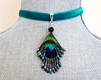 Türkis Samt Choker: Pfau Perlen Feder Anhänger, Länge verstellbar