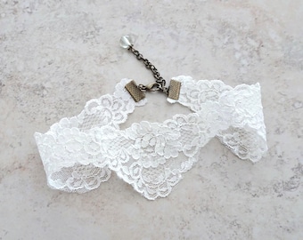 Ivory Lace Choker Necklace: Vintage Bridal Victorian Style