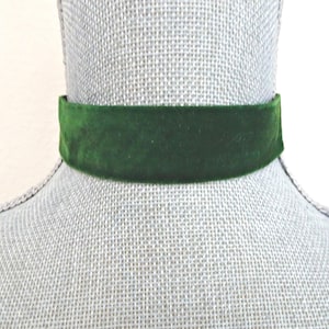 Collana girocollo con nastro di velluto verde cacciatore, girocollo per costumi, collana verde, girocollo verde