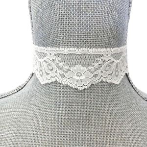Ivory Lace Choker Necklace, Scalloped Floral Vintage Lace Necklace, Wedding Choker Bride&#39;s Choker, Wedding Jewelry