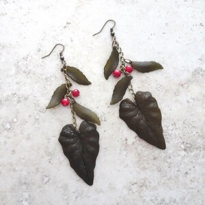 Poison Ivy Costume Earrings, Green Leaf Earrings, Costume Earrings, Green Earrings, Costume Earrings, Dangle Earrings, Poison Ivy