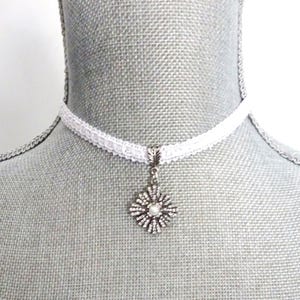 Rhinestone and Pearl Pendant White Choker Necklace, White Necklace, Bride&#39;s Choker