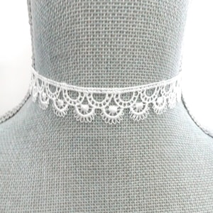 White Lace Choker Necklace - White Lace Necklace - White Choker - Brides&#39; Choker - Wedding Jewelry