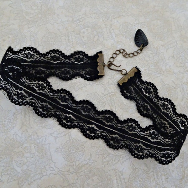 Black Lace Choker Necklace, Gothic Choker, Black Choker, Lace Necklace, Victorian, Halloween Costume Lace Choker