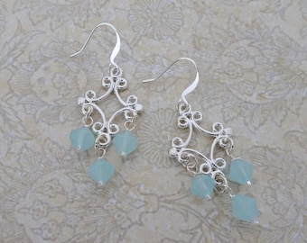 Boucles d'oreilles perlées en argent avec perles bleu aqua, Boucles d'oreilles en argent, Boucles d'oreilles lustre, Boucles d'oreilles aqua Bi Cone