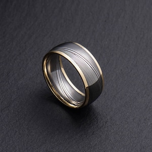 What you see is what you get--- Genuine stainless Damascus Steel and 18K Yellow Gold Mens Wedding Ring Size 10 BD111