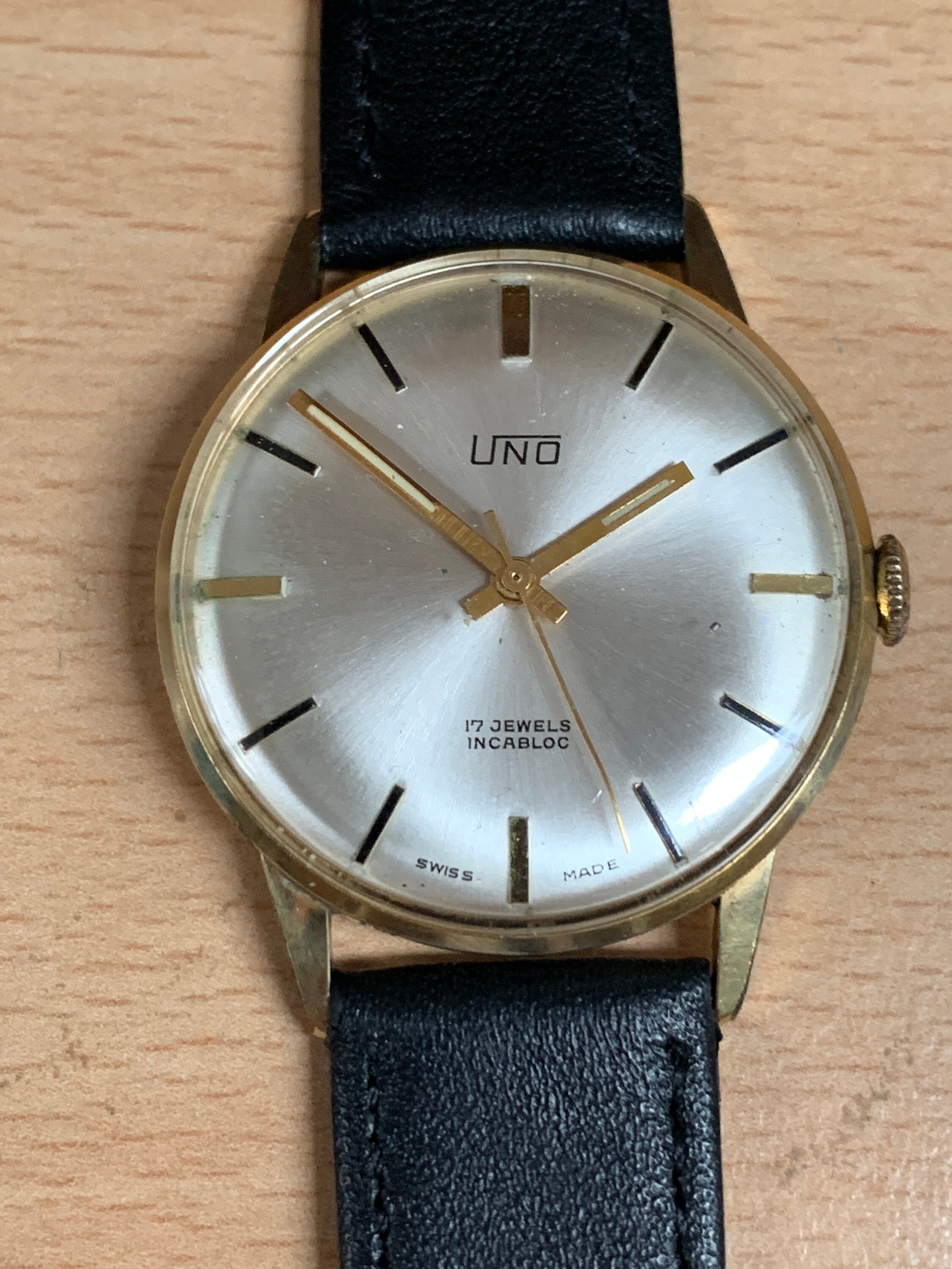 uno swiss watch