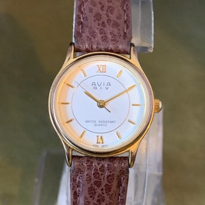 Avia q&v watch outlet