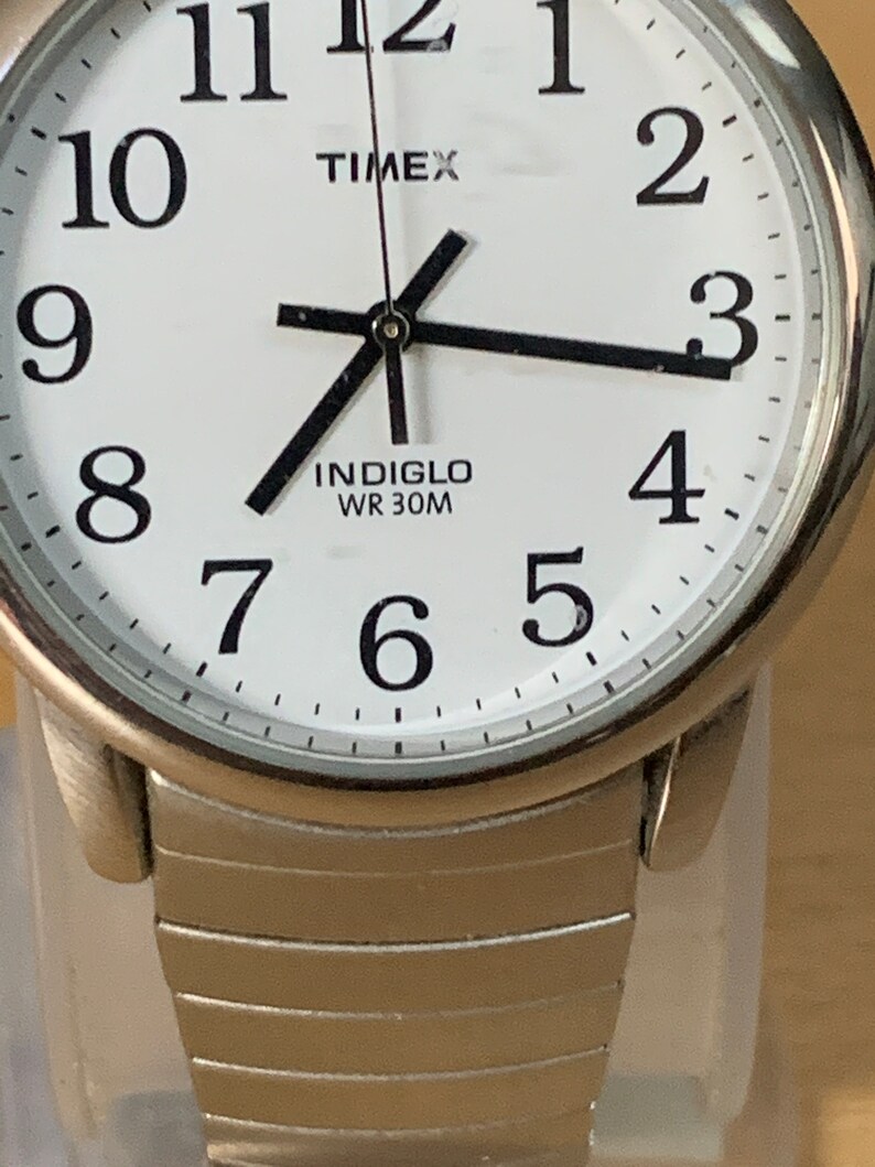 timex indiglo wr 30m battery type