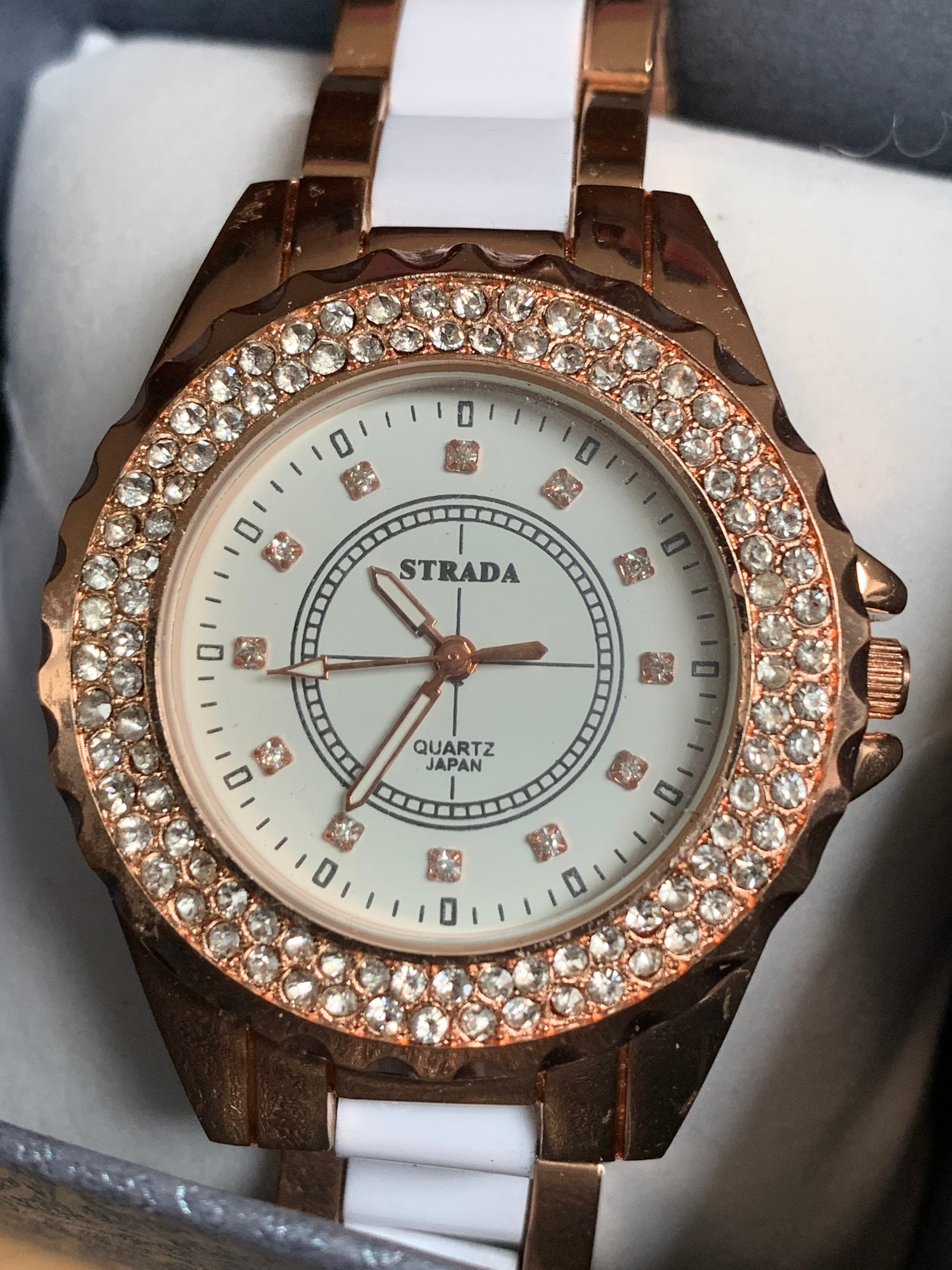 Strada Genoa Ladies Fashion Watch With Gold and Ceramic Style
