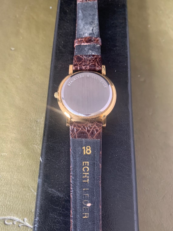Beautiful Sherwood Quartz dress Watch Gem