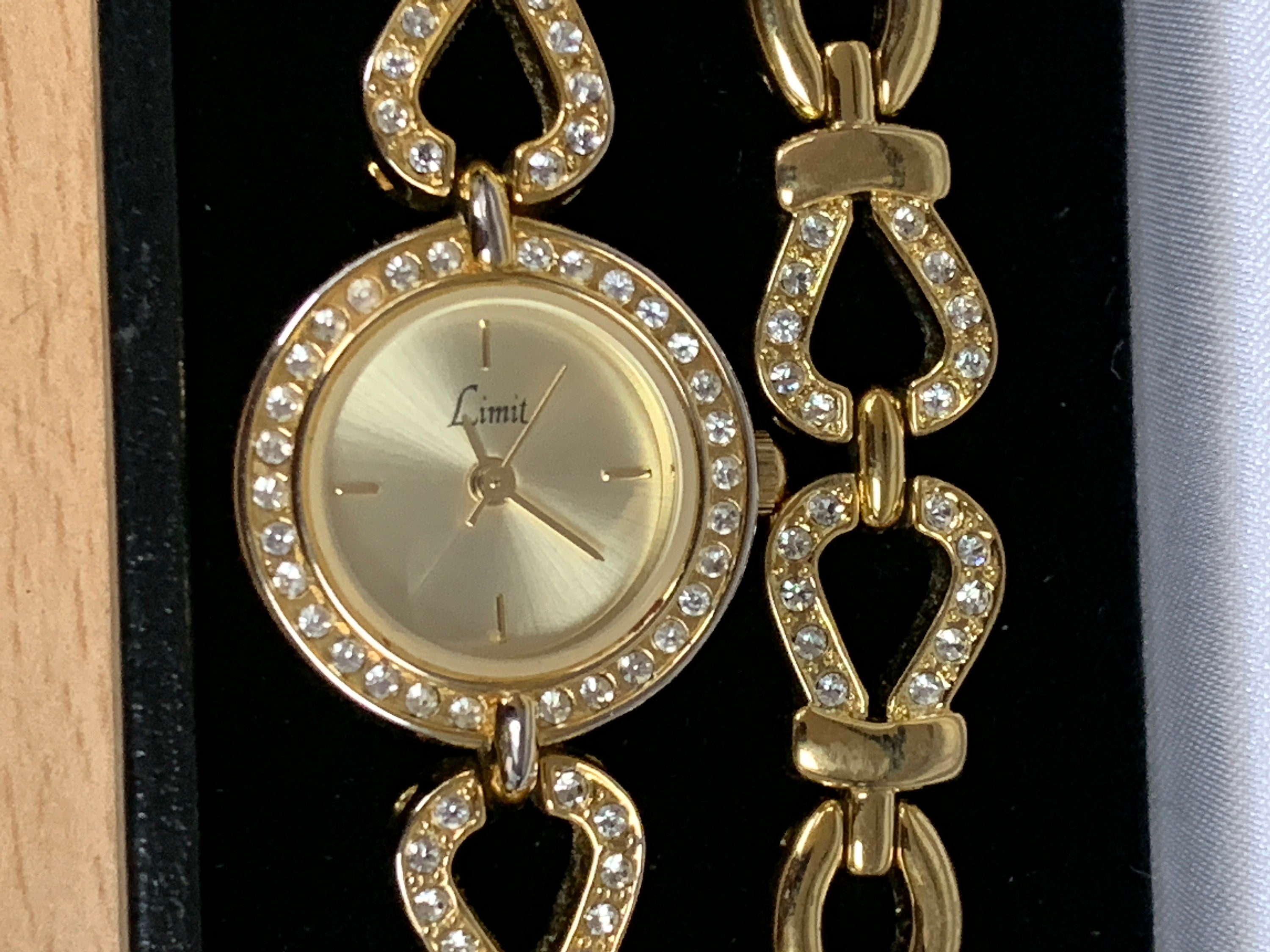 Beperk dameshorloge met bijpassende armband | Etsy Nederland