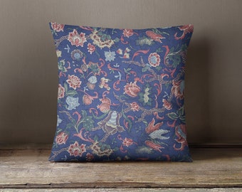 Blue tulips cushion // historic floral cushion // Dutch heritage accent cushion // Blue cotton chinz cushion // Historic home decor