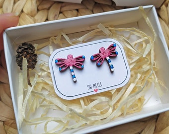 Wooden Japanese earrings with dragonfly