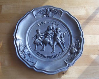 Vintage Bicentennial Faux Pewter Ceramic Plate - Vintage 1970s Seventies - Retro Kitchenware - 1776 - 1976 Minutemen Drum and Fife Eagles