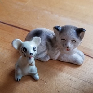 Vintage Ceramic Cat Made in Japan and Tiny Ceramic Mouse - Mid Century Ceramic Cat and Mouse Animals Miniatures