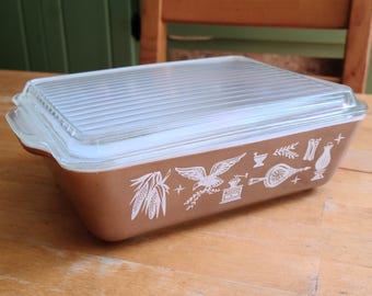 Vintage PYREX Early American Rectangular Refrigerator Dish with Glass Lid