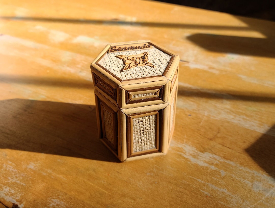 Vintage Bamboo and Wicker Bermuda Souvenir Trinket Box - Hexagonal ...