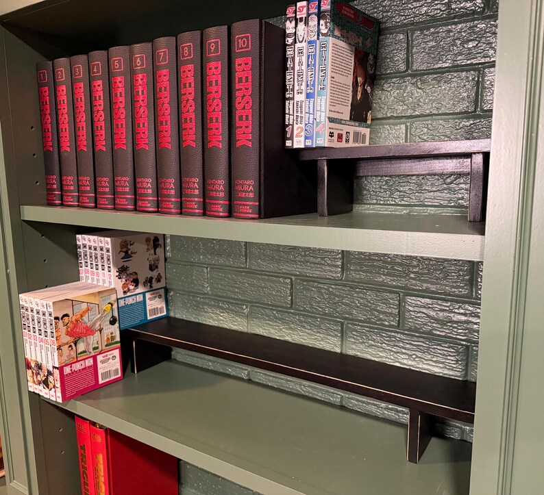 Customisable Manga Shelf Riser, Solid Wood Tiered Bookshelf Organizer ...