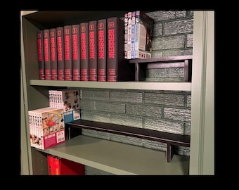 Customisable Manga Shelf Riser, Solid wood Tiered Bookshelf Organizer, Black Book Stand, Adjustable Figure Display, Stackable Paperback