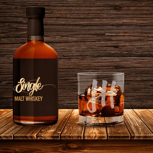 Personligt etsat glas med graverade initialer, gammaldags whiskyglas/tumbler, personligt glas, skotskt glas, perfekt som present