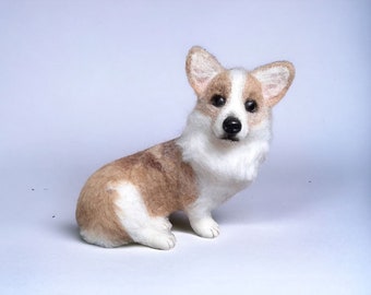 Przykład. Figurka Corgi z filcu igłowego Rzeźba Corgi Pembroke z dębu Wykonana na zamówienie