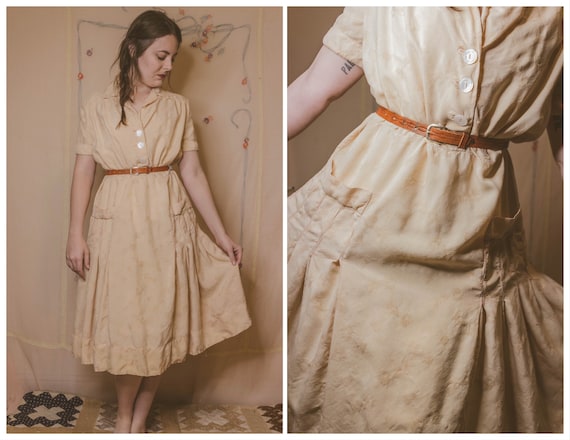 Early 1940’s rayon dress with faux pockets